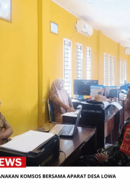 Babinsa Laksanakan Komsos bersama Aparat Desa Lowa