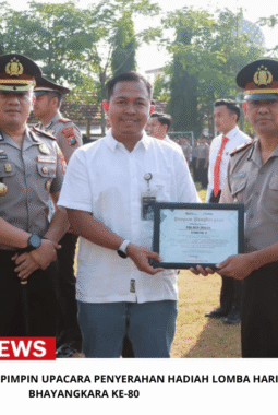 Kapolres Jombang Pimpin Upacara Penyerahan Hadiah Lomba Hari Bhayangkara ke-80