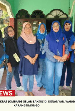 SRIKANDI DEMOKRAT JOMBANG GELAR BAKSOS DI DENANYAR, WARGA KARANGTIMONGO