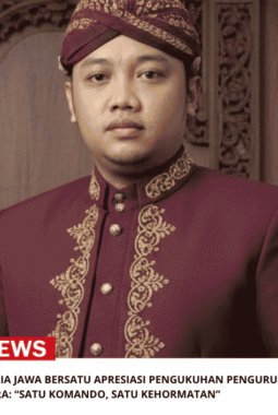 KETUA UMUM KESATRIA JAWA BERSATU APRESIASI PENGUKUHAN PENGURUS DPC BLORA: “SATU KOMANDO, SATU KEHORMATAN”